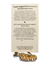 画像をギャラリービューアに読み込む, Tooth-Edged Chromodoris (Goniobranchus roboi) Wildlife Conservation Pin
